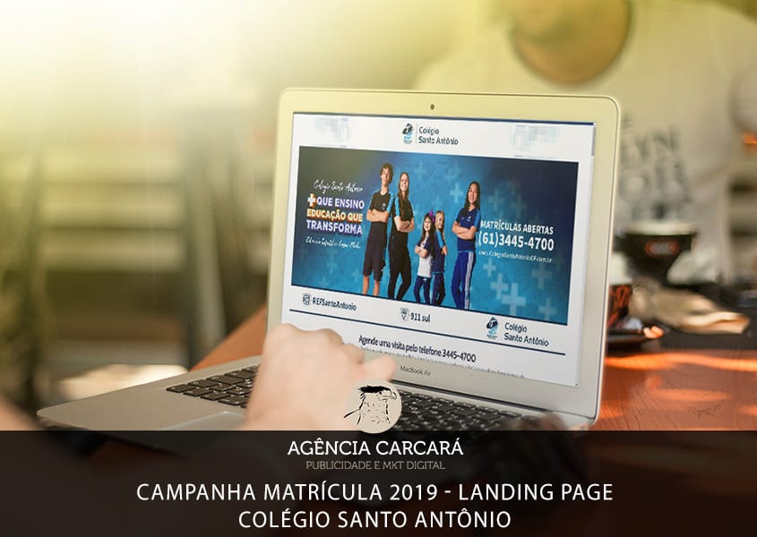 Projeto de Campanha de matrícula 2019 para o Colégio Santo Antônio onde desenvolvemos uma Landing Page